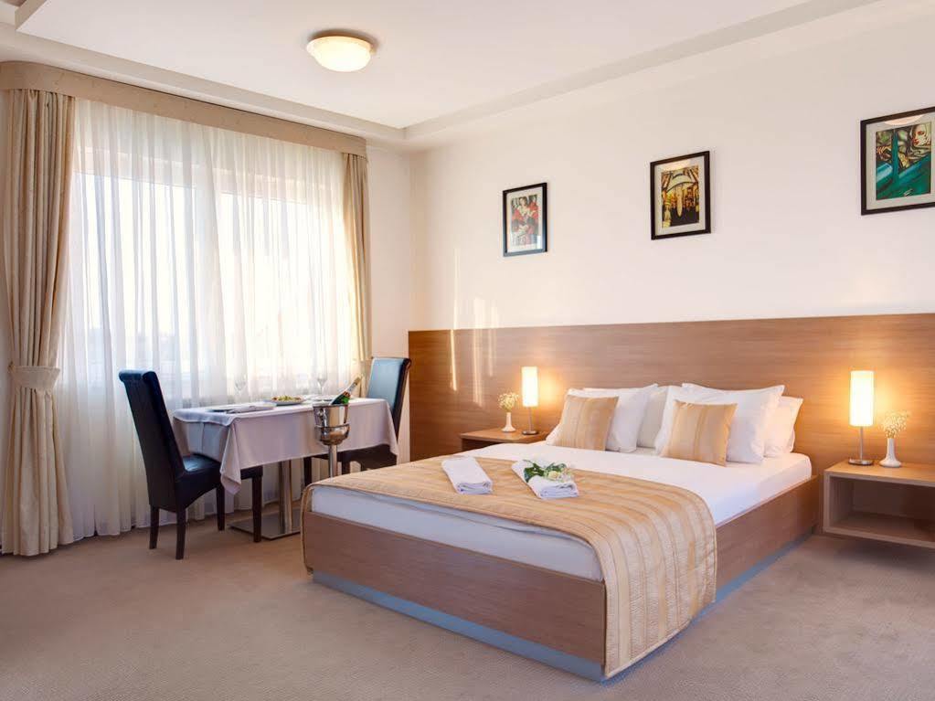 Hotel Knezevina Vranić Exterior foto